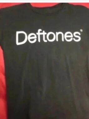 Deftones tshirt